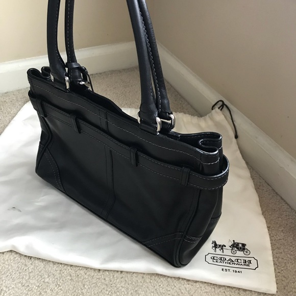 COACH Hampton Black leather Tote bag - Picture 6 of 7